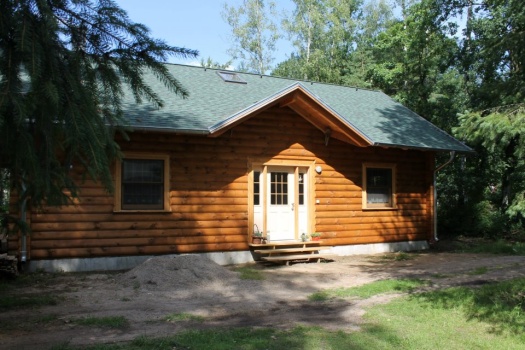 Wohnblockhaus, Blockbalken 240 mm