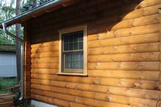 Wohnblockhaus, Blockbalken 240 mm